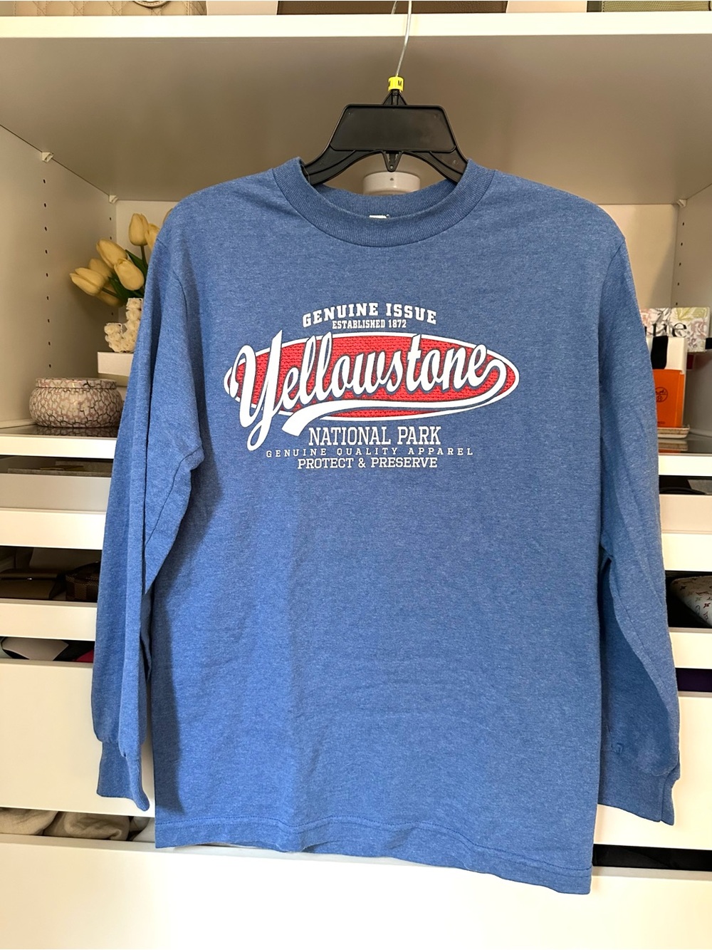 Yellowstone National Park Blue Long-Sleeve Crew Neck Shirt LIKE NEW